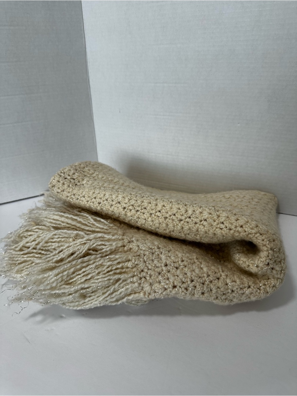 Cream Knit Fringe Table Runner